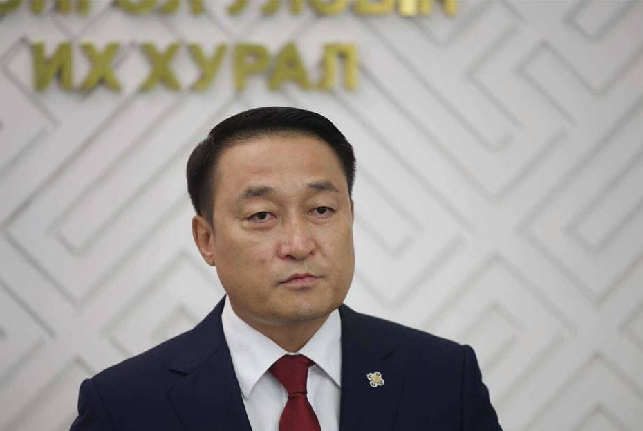 Д.Амарбаясгалан: Улс төрийн нам бол амьд организм