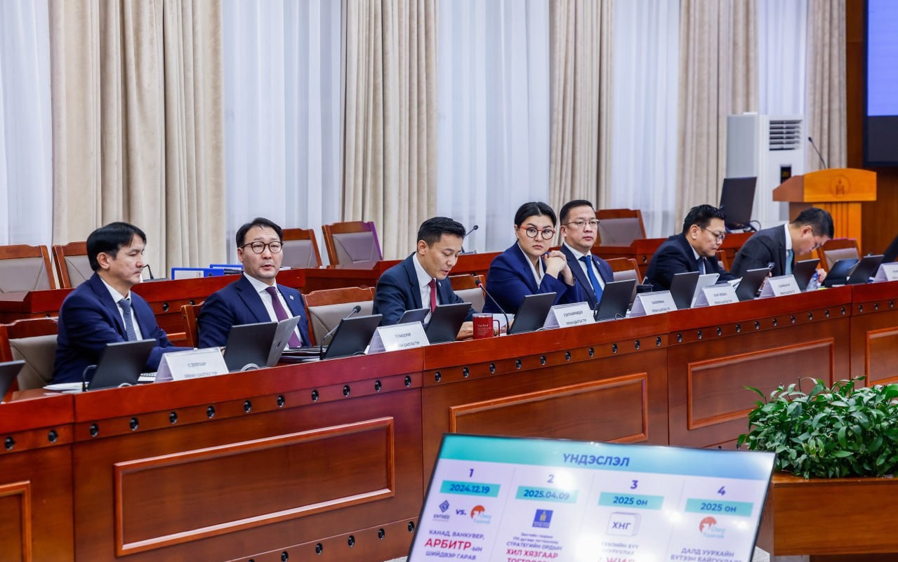 “Жавхлант”, “Шивээ толгой” ашиглалтын тусгай зөвшөөрлийн асуудлаарх нотлох баримтуудыг шинжлэн судалж байна